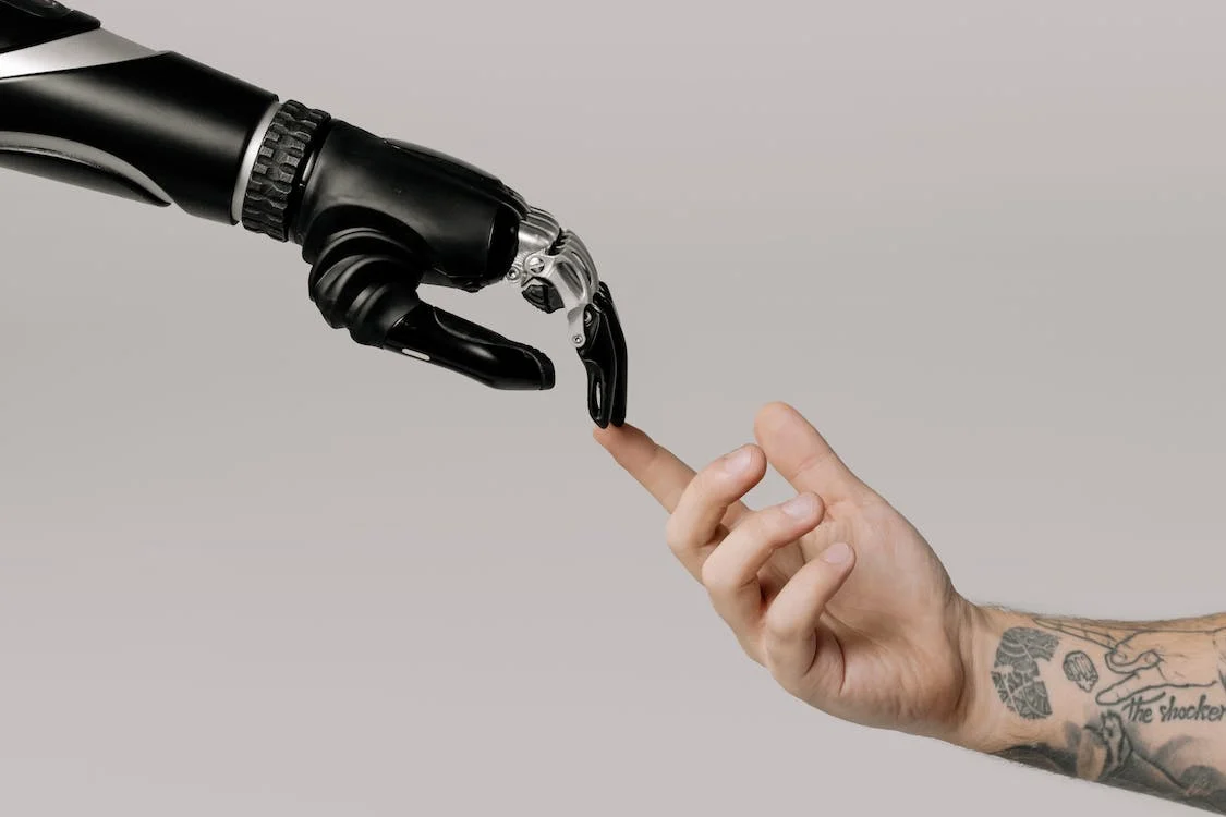 MedFuture Intellect: Advantages and Challenges of Artificial Intelligence in Medicine